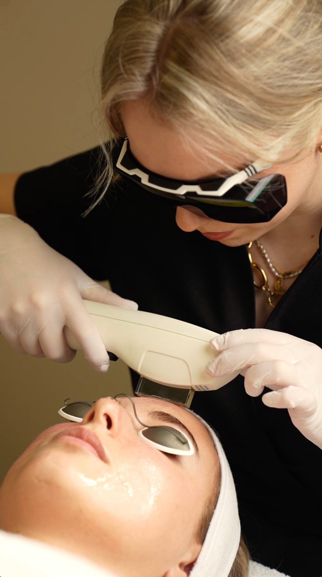 Light, Tight & Bright Skin Clinic Rotterdam